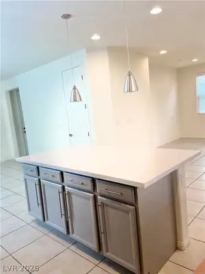 348 Mezzaforte Street Kitchen
