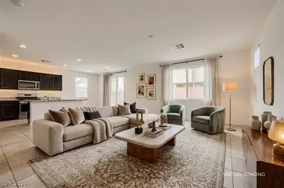 10533 Grey Adler Street Living Room