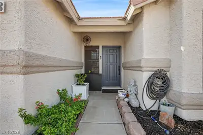 543 Vantage Avenue 