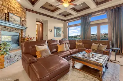 1350 Villafranca Circle Living Room