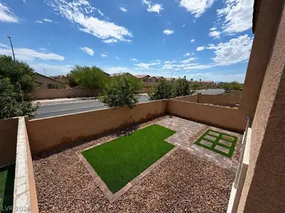 5702 Sunset Sedona Street, North Las Vegas, NV 89081 Yard