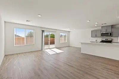 5702 Sunset Sedona Street, North Las Vegas, NV 89081 Living Room