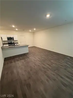 12732 Feathersong Street Living Room