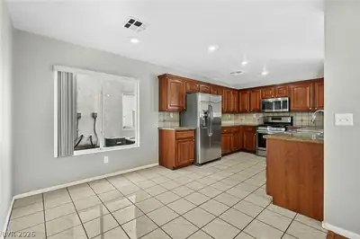 5883 Glory Canyon Way Kitchen