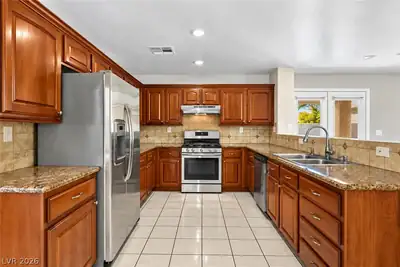 5883 Glory Canyon Way, Las Vegas, NV 89142 Kitchen