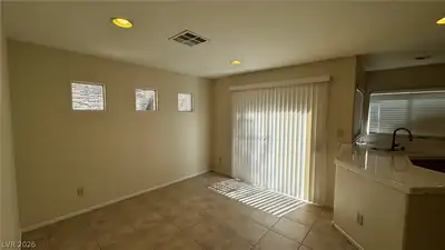 10435 Prairie Schooner Avenue Dining Area