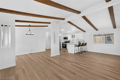 5525 Tres Piedras Road Living Room