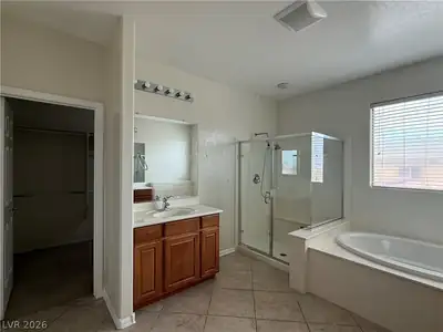 7682 DIABLO Drive Primary Bathroom