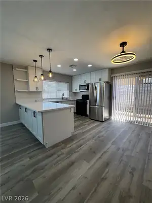 336 VIEWMONT Drive Kitchen
