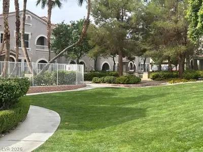 9975 Peace Way 1042 Yard