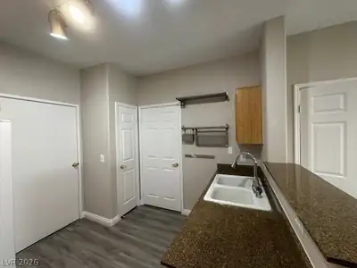 9975 Peace Way 1042 Kitchen