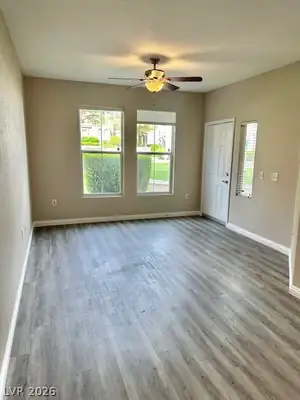 9975 Peace Way 1042 Living Room
