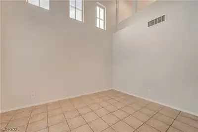 8117 Jade Harbor Court Living Room