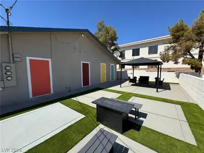 615 South 10th Street C Yard