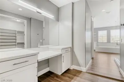 2779 Hera Heights Primary Bathroom