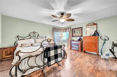 5825 Blush Avenue Bedroom