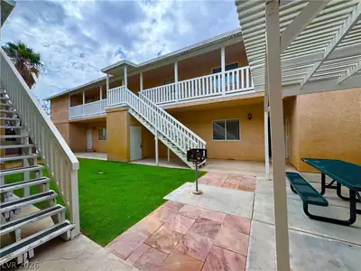 1827 East CALVADA 1, Pahrump