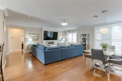 10708 Cliff Mountain Avenue Living Room