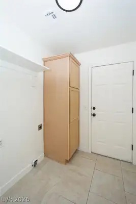 2021 South Dandelion Street 4 Laundry