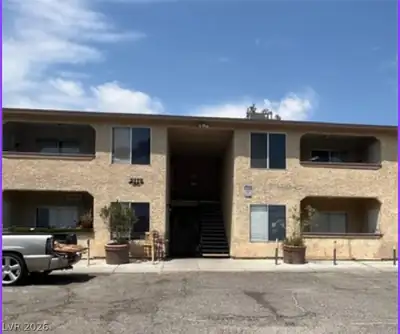 2775 Twistingbow Lane B, Las Vegas