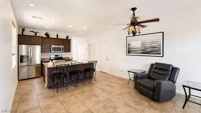 2723 Chinaberry Hill Street Kitchen