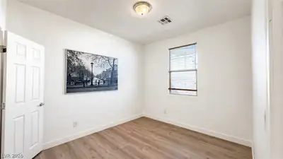 2723 Chinaberry Hill Street Bedroom