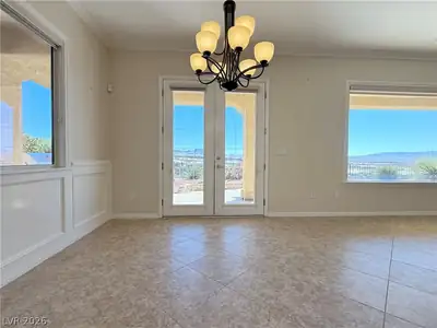 2875 Scotts Valley Drive Dining Area