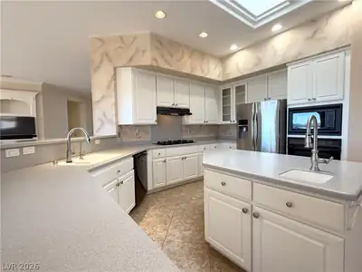 2875 Scotts Valley Drive Kitchen