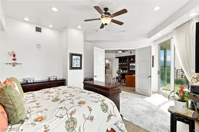 9101 Alta Drive 1701 Bedroom