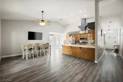 5240 Mustang Street Dining Area
