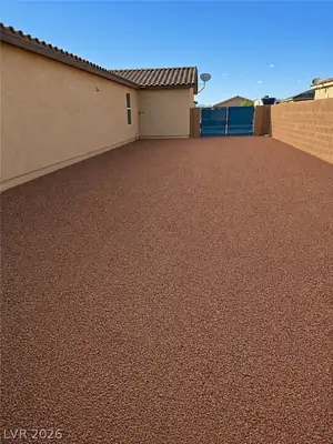 3631 East Garfield Drive Yard
