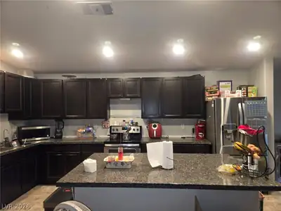 3631 East Garfield Drive Kitchen