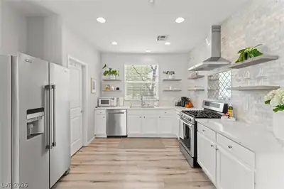 3148 Nevelson Walk Kitchen
