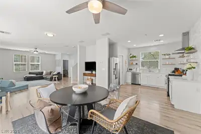 3148 Nevelson Walk Dining Area