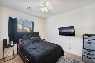 5537 Punto Del Castello Court Bedroom