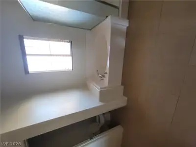 6647 BROOKLYN HEIGHTS Street ., Las Vegas, NV 89166 Primary Bathroom