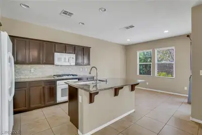 69 Sertata Court Kitchen