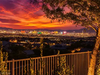 3 Pine Hollow Drive, Henderson
