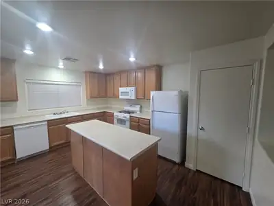 11882 SNOW BANK Street, Las Vegas, NV 89183 Kitchen