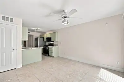 446 Winthrop Place Dining Area