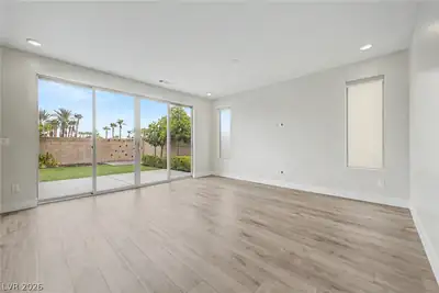 8300 Charleston Peak Street Living Room