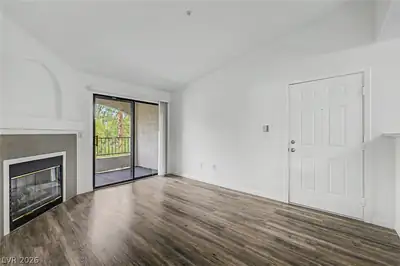 950 Seven Hills Drive 128 Living Room