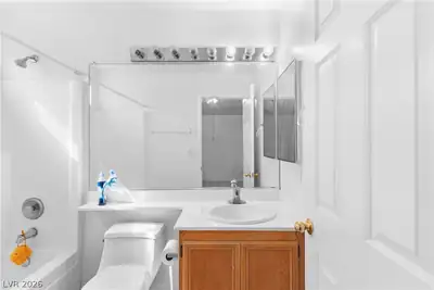 4257 Wickford Drive Primary Bathroom