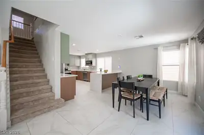 3725 Shanagolden Street Dining Area