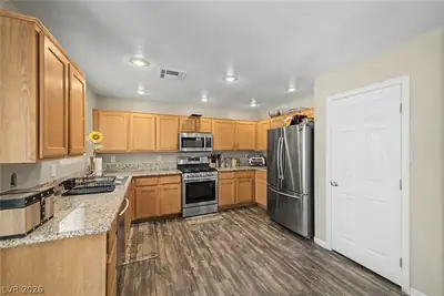 1975 Sunset Village Circle 