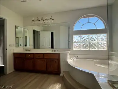 10878 ROYAL HIGHLANDS Street 0 Bathroom
