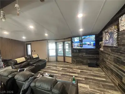 67 North 1st Street Living Room