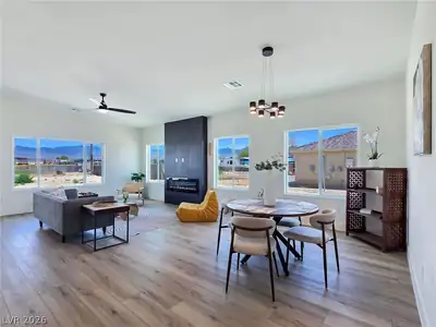 480 Arapahoe Street Dining Area