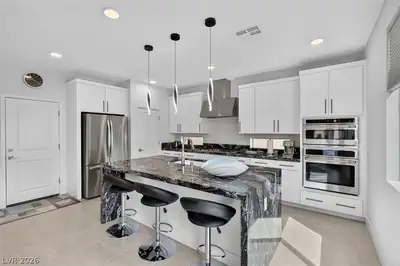 6342 Redstone Hills Drive Kitchen