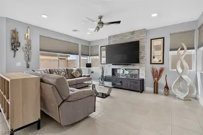 6342 Redstone Hills Drive Living Room